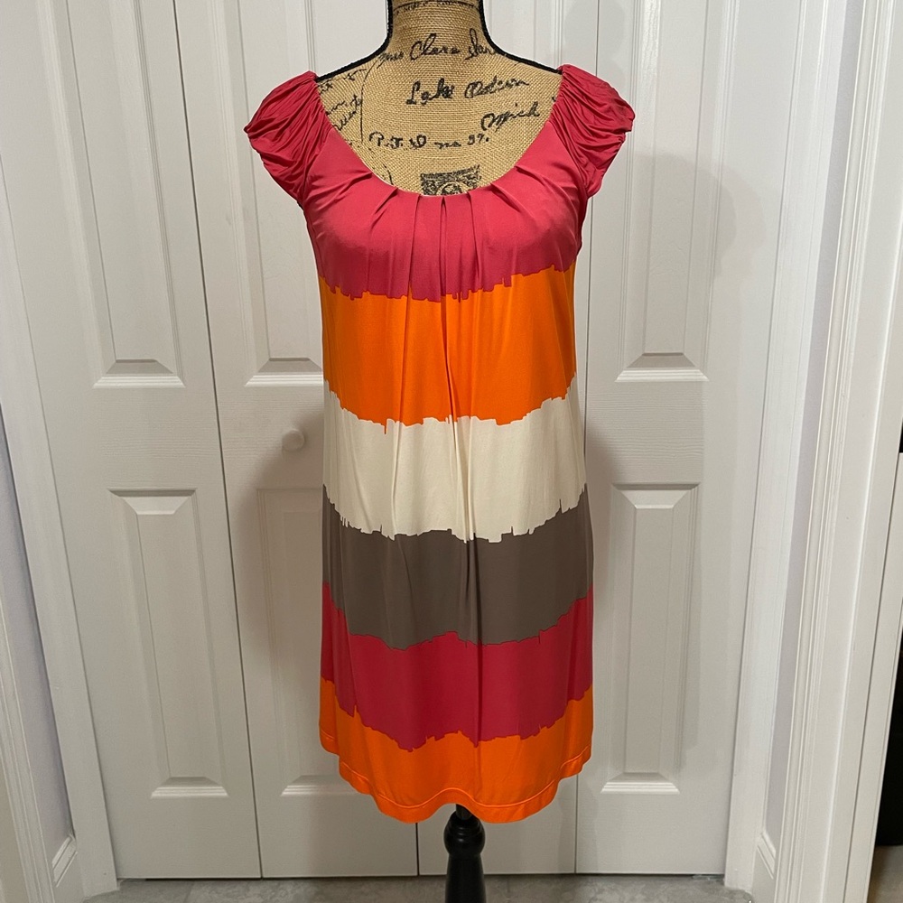 Y2K Vintage BCBGMaxAzria Dress with Puff Cap Sleeves and Scoop Neck